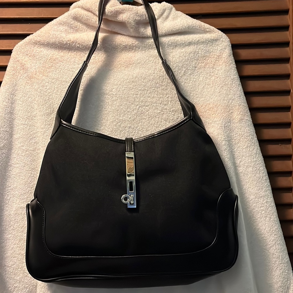 Nylon shoulder bag